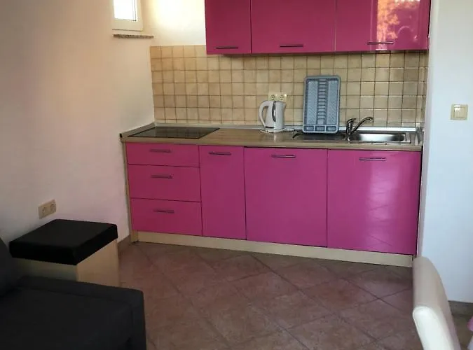 Miro Апартаменты Ражанац